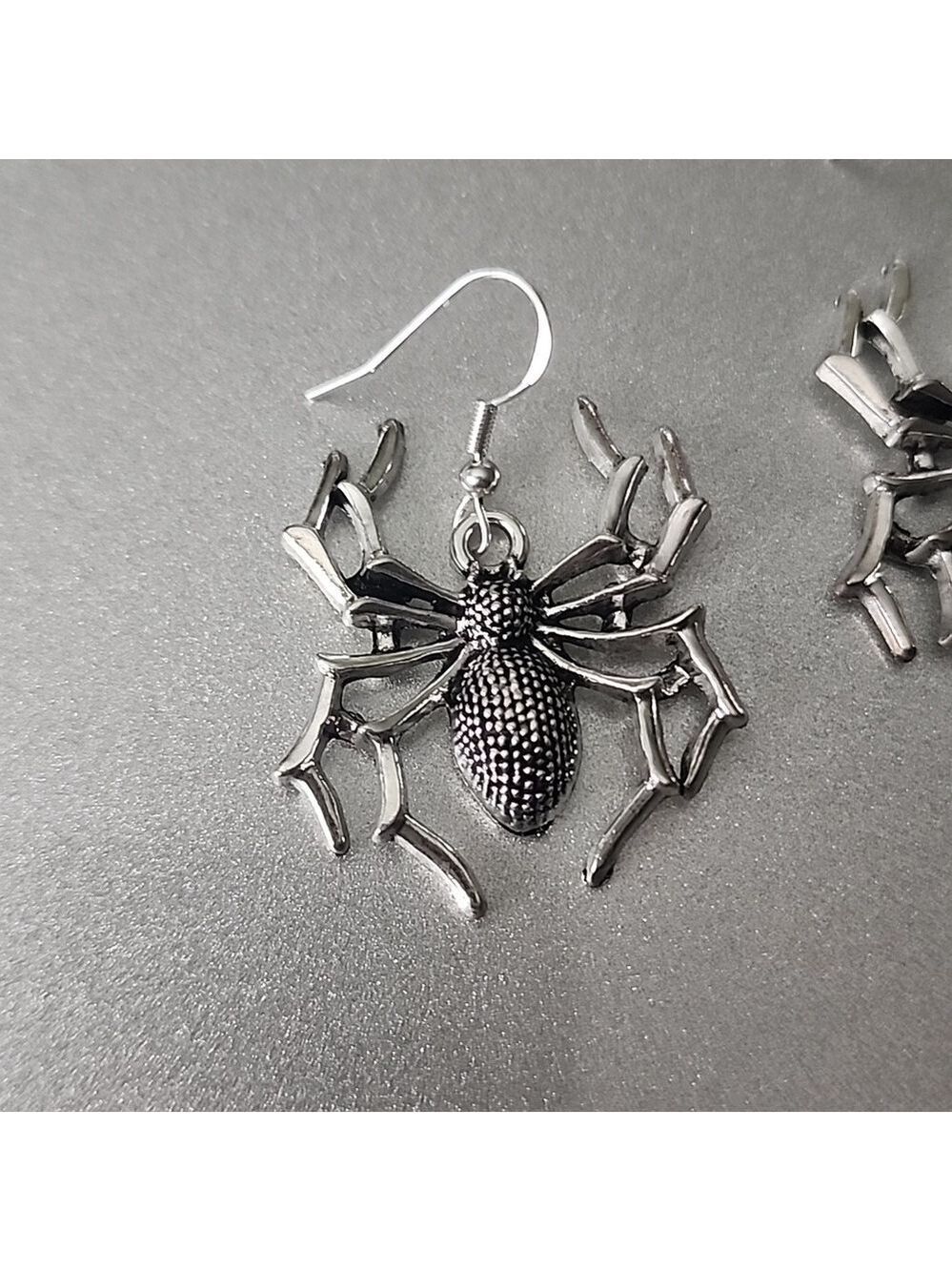 SPIDER Earrings POSHER Favorite - Picture 2 of 5